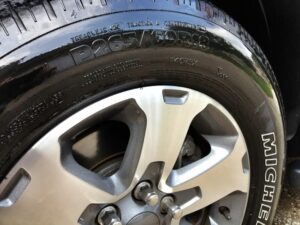 How to Remove Tire Shine from Side of Car?